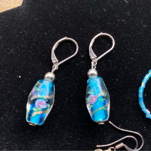 Stunning Turquoise Blue Earrings Set of 5 pc lot Lampwork bead silver tone - Picture 2 of 8